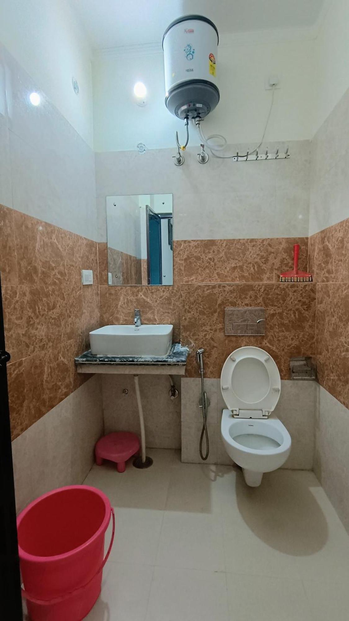 Olt Hostel Rishīkesh Buitenkant foto